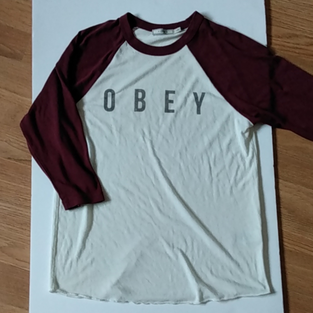 Obey baseball tee